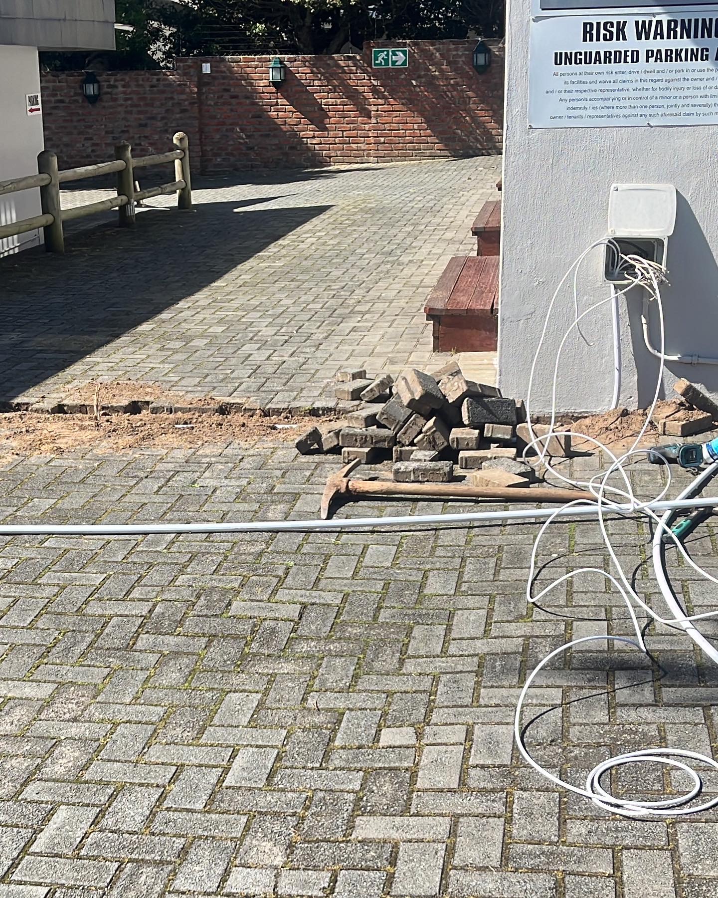 4176CDA8-874C-4B4F-85A4-6E394387D22F