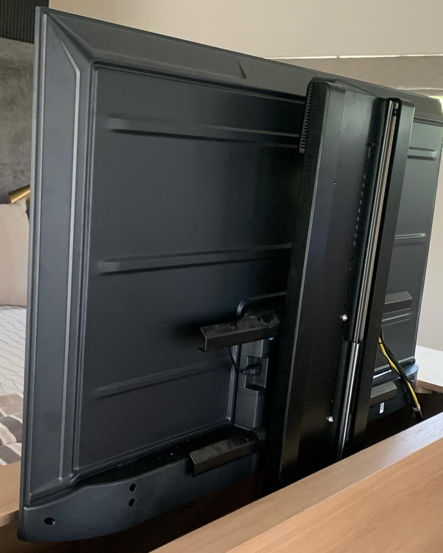 BFFC2593-F521-4664-9A5B-E0335354D424